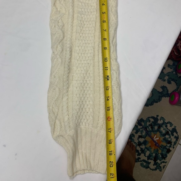 Sweater - Picture 9 of 10